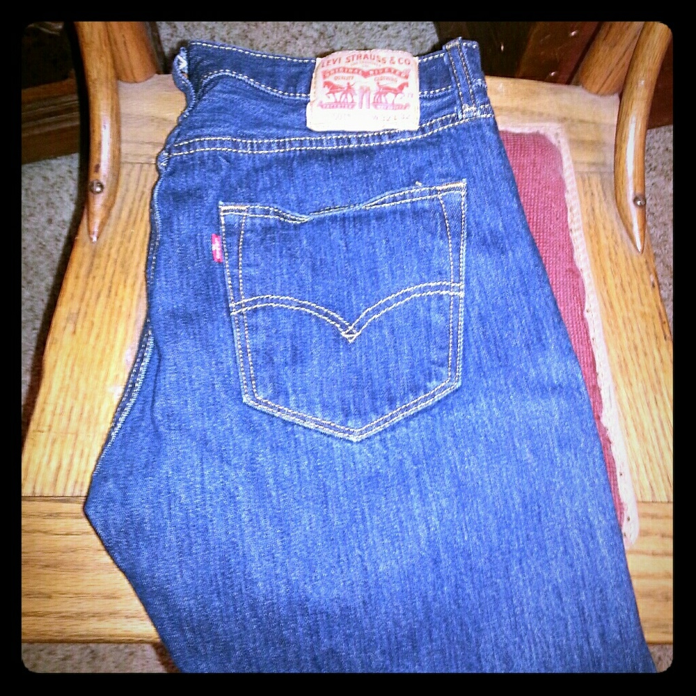 Levi's 501 button fly jeans
